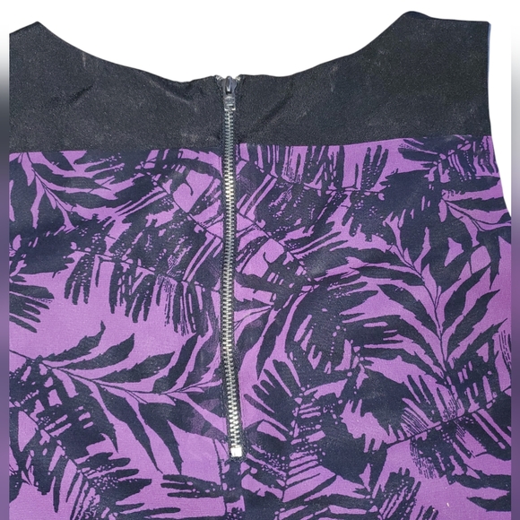 Banana Republic Tank Top Size Large purple and Black - Picture 4 of 7